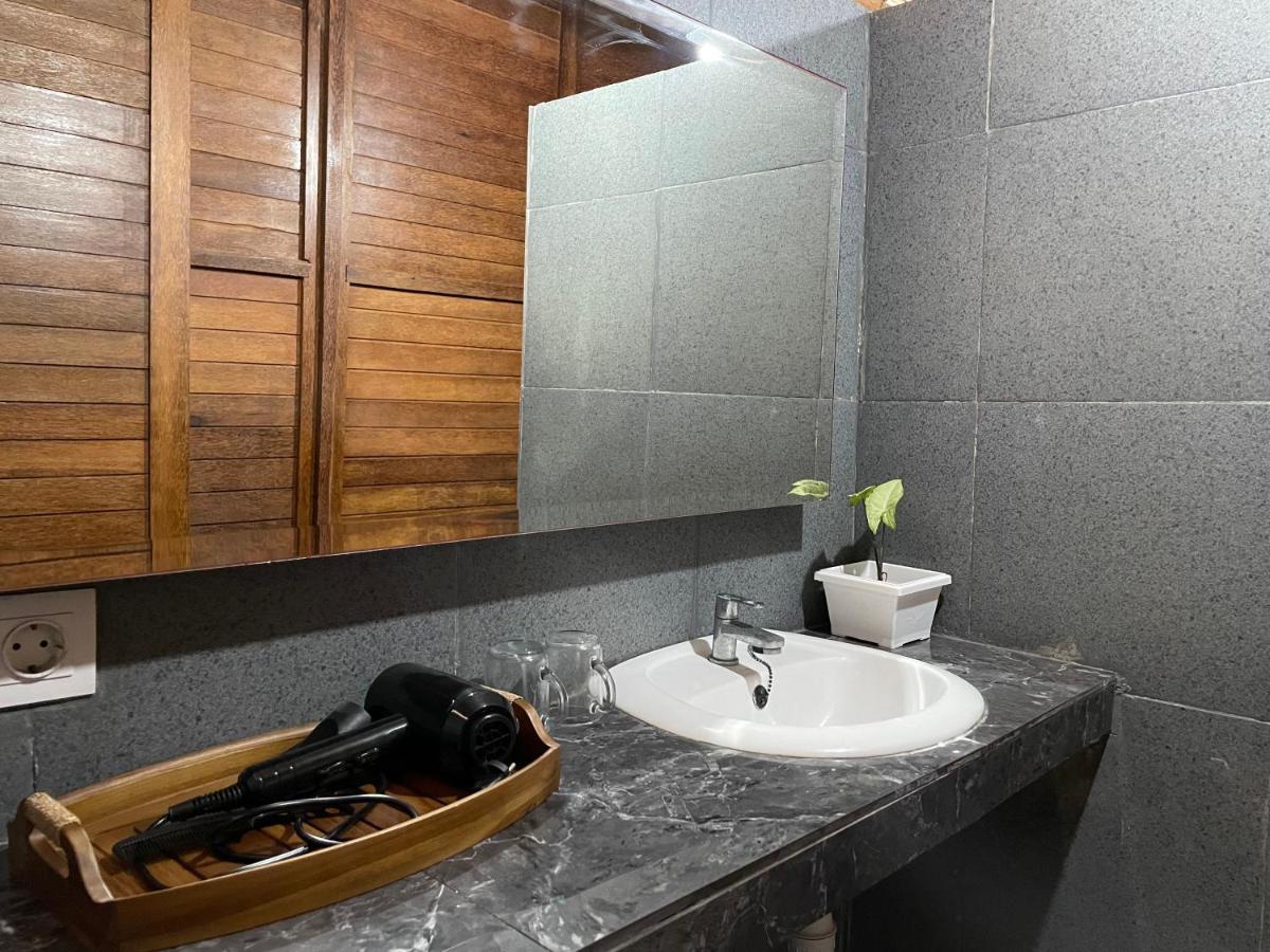 Mangrove Beach Hut Lembongan Exterior photo