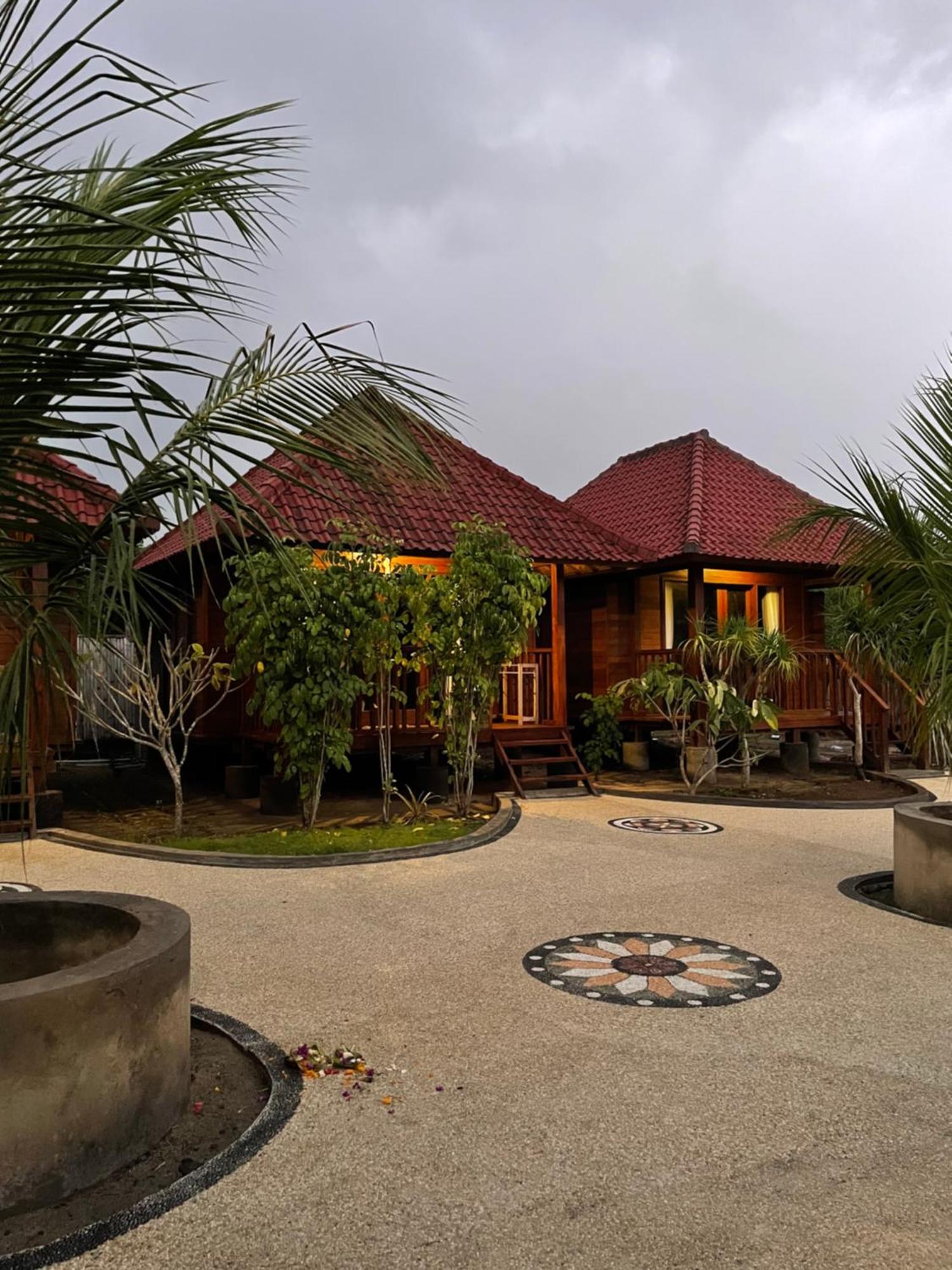 Mangrove Beach Hut Lembongan Exterior photo
